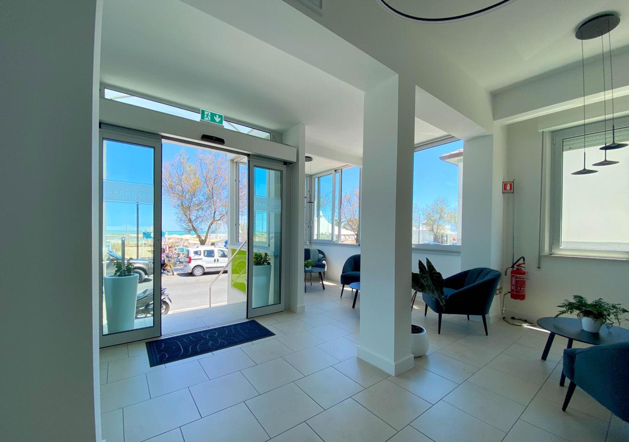 Hotel Sayonara Senigallia Exterior photo