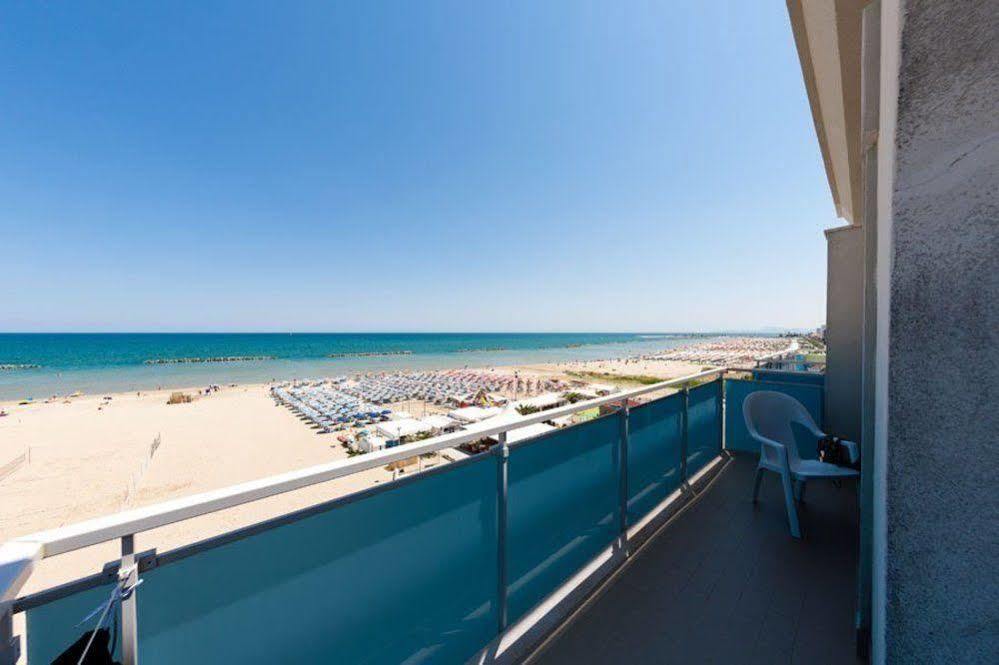 Hotel Sayonara Senigallia Exterior photo